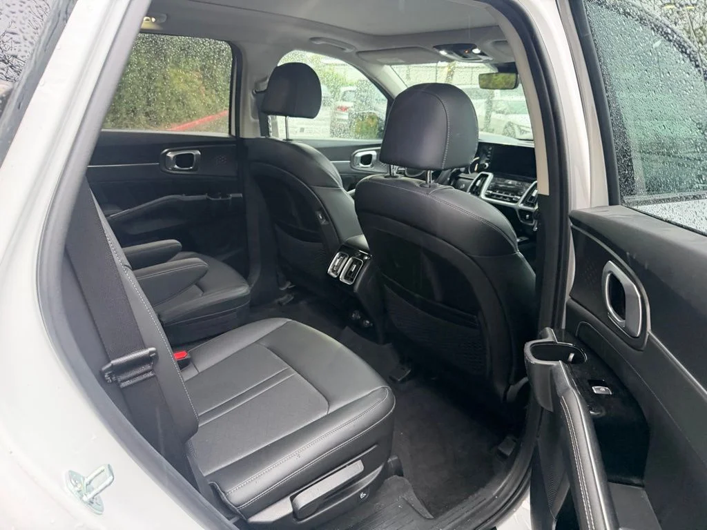 Used 2023 Glacial White Pearl Kia SX image 14