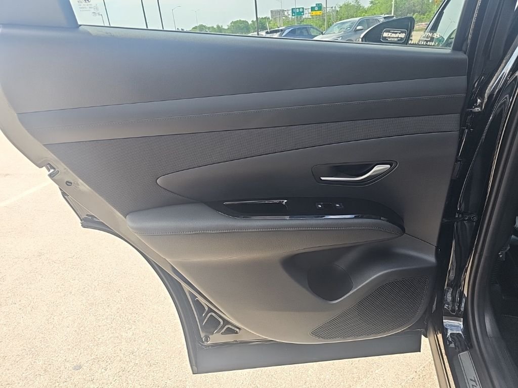 2025 Hyundai Tucson Limited - Photo 30