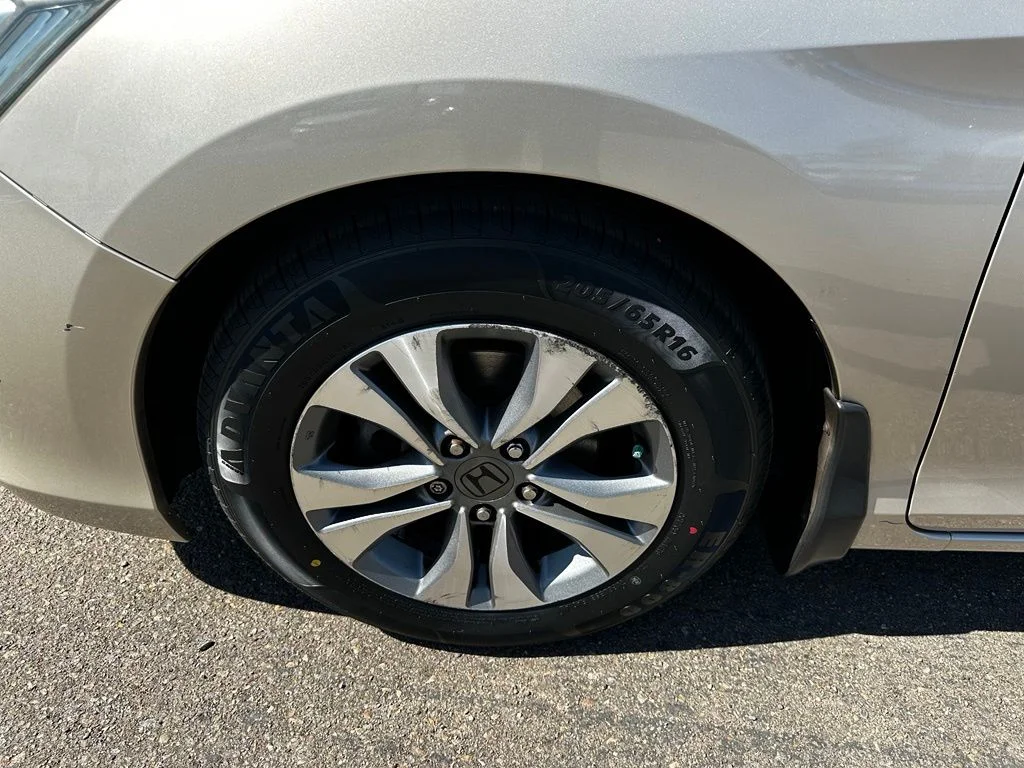 Used 2014 Brown Honda LX image 9