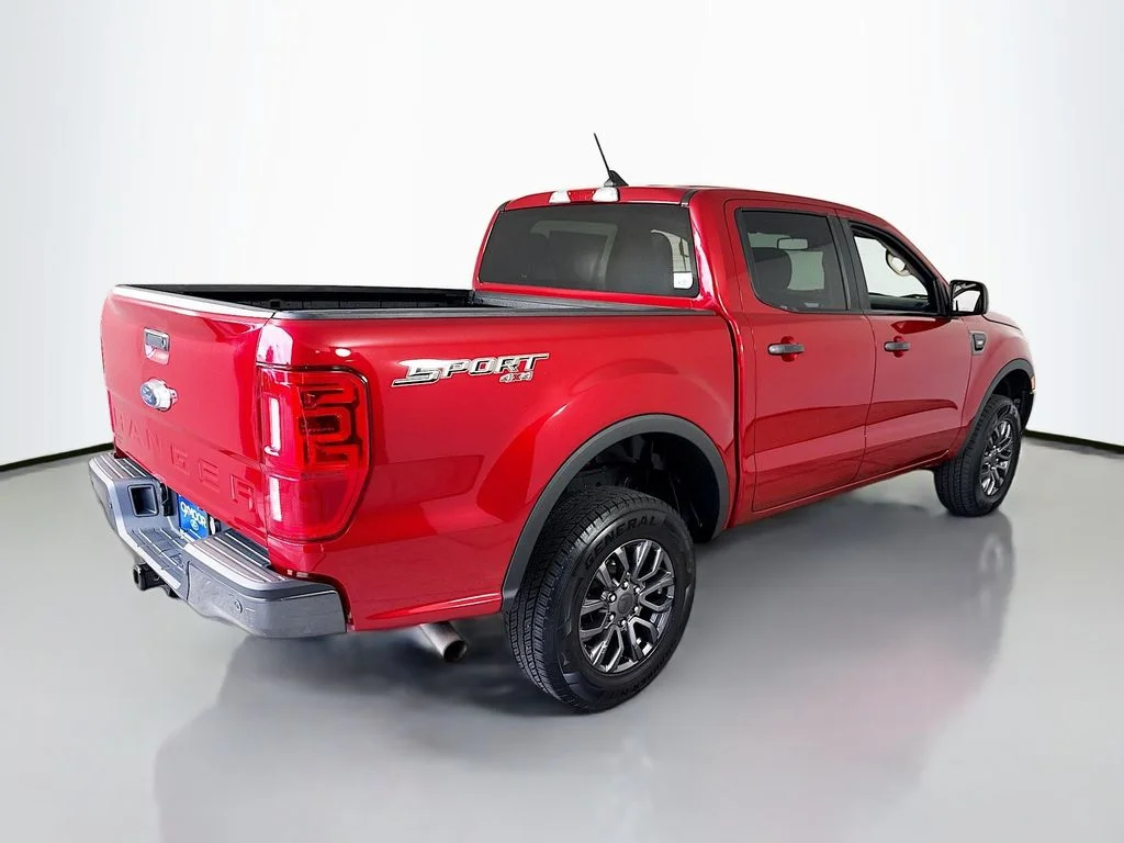 Used 2021 Rapid Red Metallic Tinted Clearcoat Ford XLT image 12
