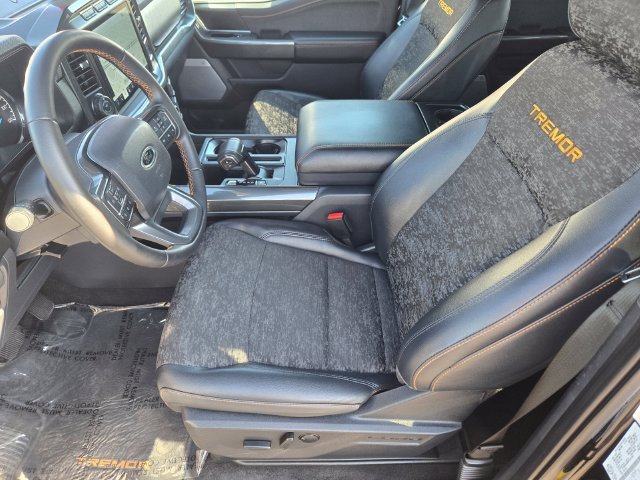 Used 2023  Ford Tremor image 11