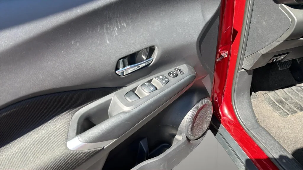 Used 2021 Red Nissan SV Xtronic CVT image 26