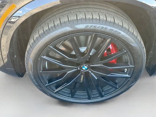New 2026 Black BMW M60i image 26