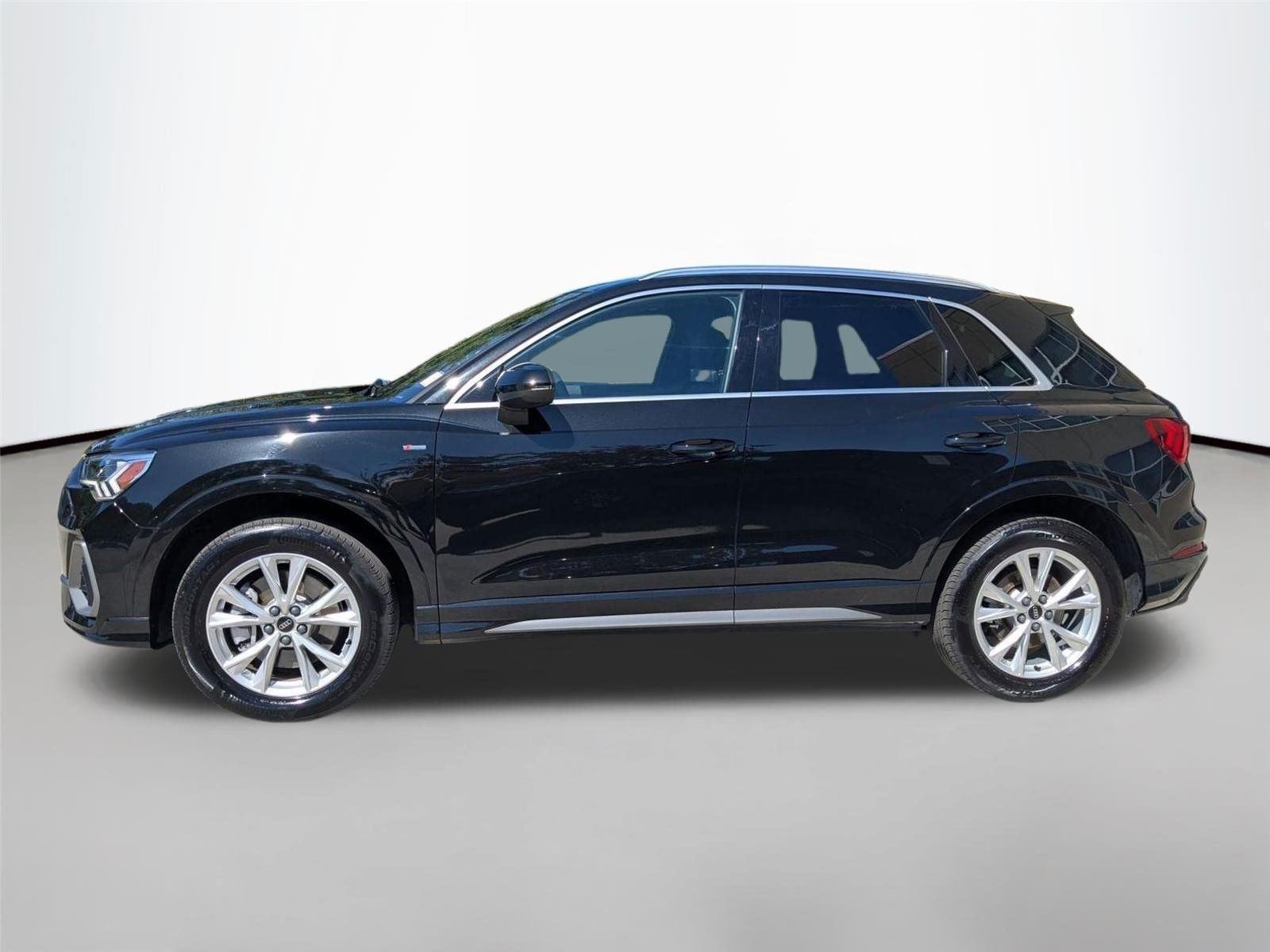 Used 2025 Mythos Black Metallic Audi S line Premium image 8