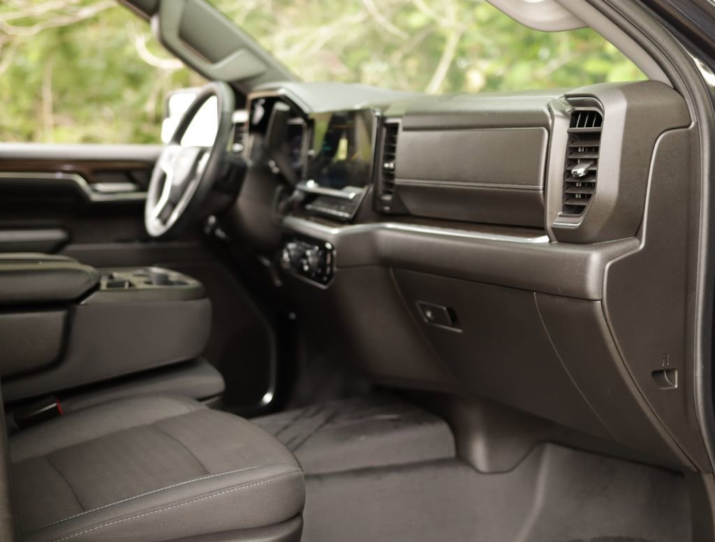 Used 2024 Dark Ash Metallic Chevrolet LT (2FL) image 29