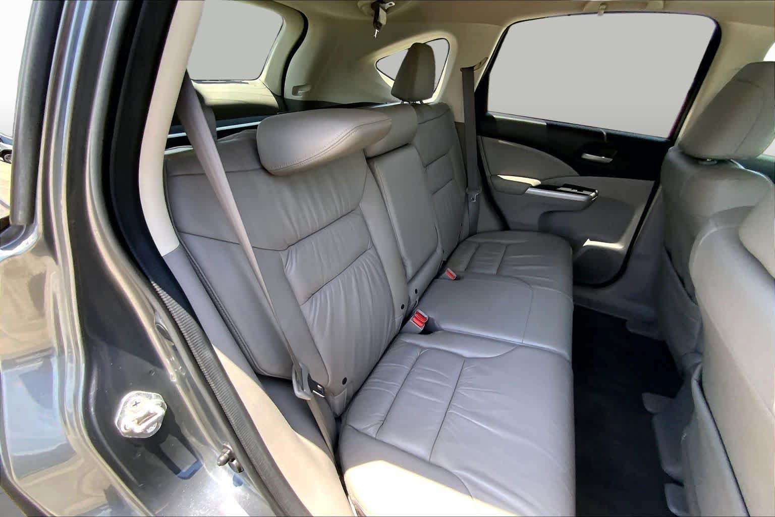 Used 2013 Alabaster Silver Metallic Honda EX-L image 20