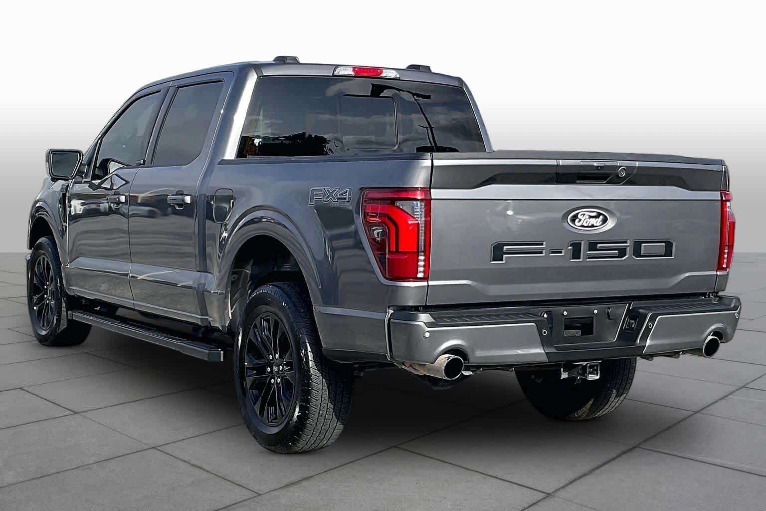 Used 2025 Carbonized Gray Metallic Ford LARIAT image 11