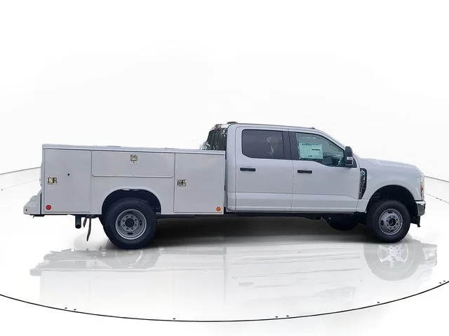 New 2026 Oxford White Ford XL image 4