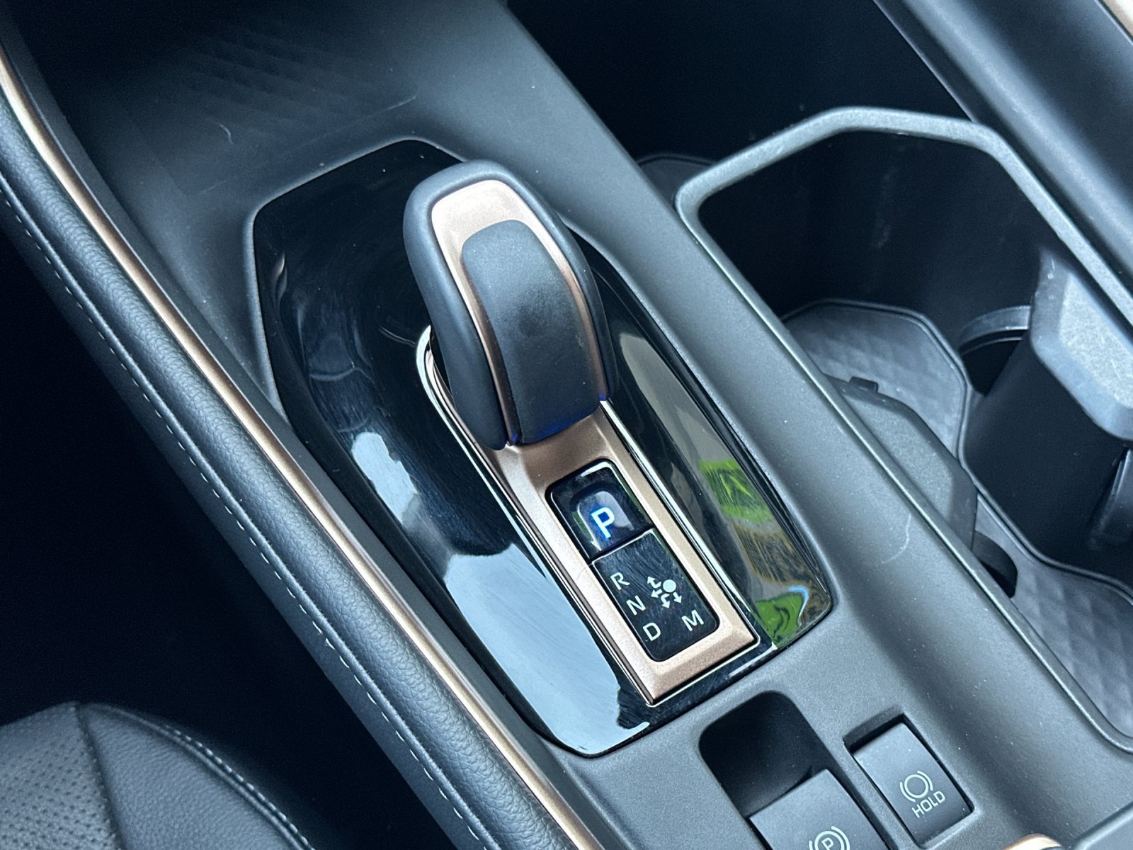 Used 2025  Toyota Hybrid MAX Limited image 22