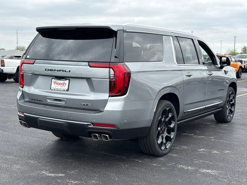 2026 GMC Yukon XL Denali Ultimate - Photo 9