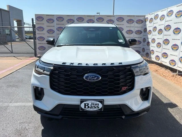 New 2026 Star White Metallic Tri-Coat Ford ST image 3