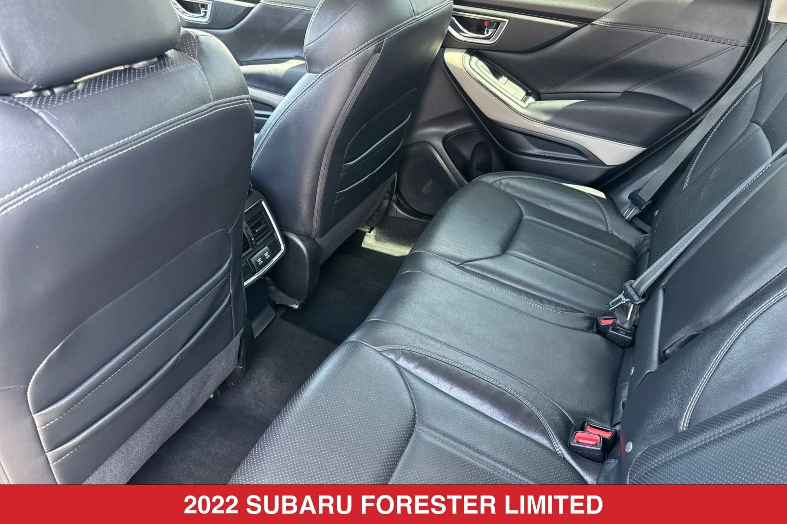 Used 2022 Crystal Black Pearl Subaru Limited image 13