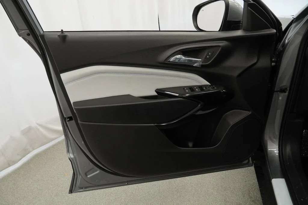 New 2026 Sterling Gray Metallic Chevrolet LT image 21