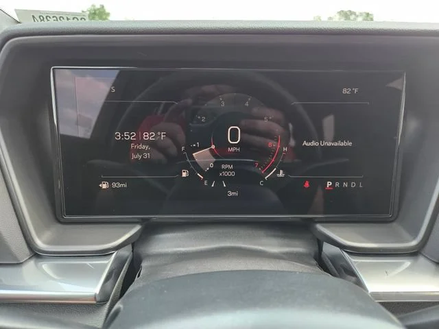 New 2027 Summit White GMC Elevation image 15