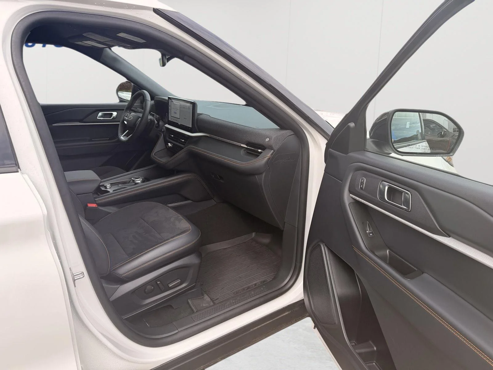 Used 2026 Star White Metallic Tri-Coat Ford Tremor image 13