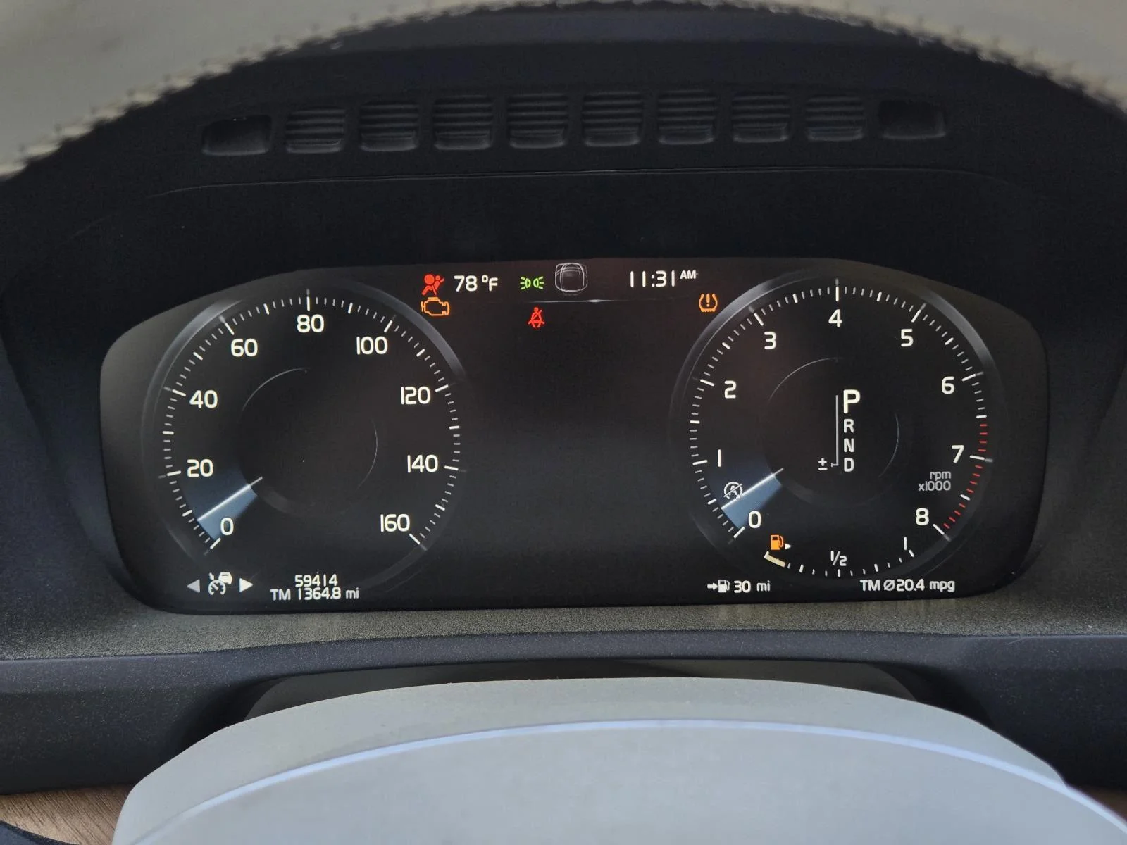 Used 2022 Crystal White Metallic Volvo Momentum image 15