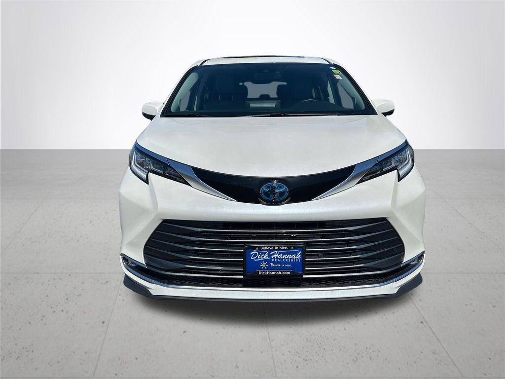 Used 2021 White Toyota Limited image 3