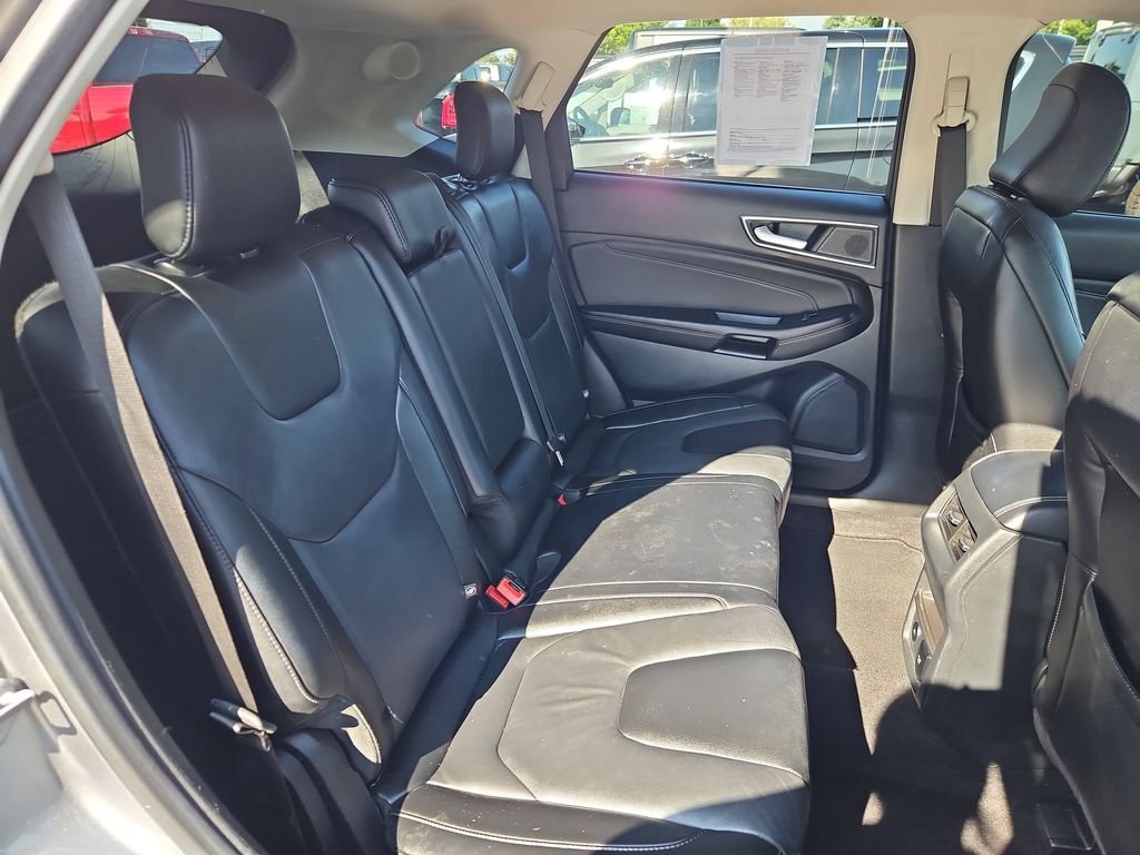 Used 2022 Silver Ford Titanium image 23