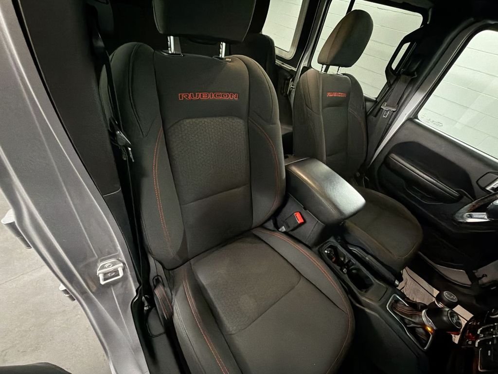Used 2020 Silver Jeep Rubicon 4x4 image 25