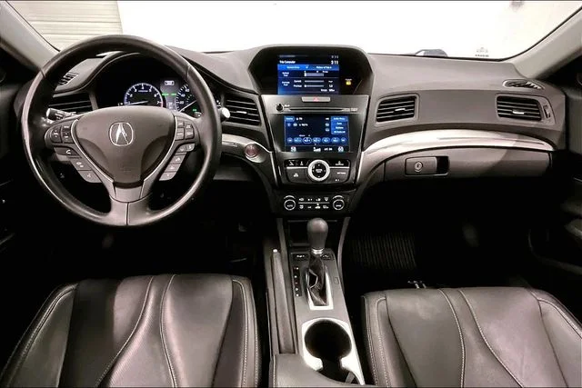 Used 2022 Platinum White Pearl Acura Premium Package image 18