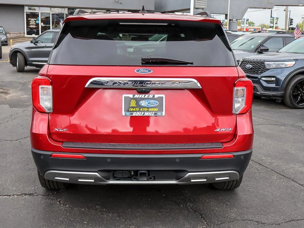 Used 2023 Red Metallic Ford XLT image 7