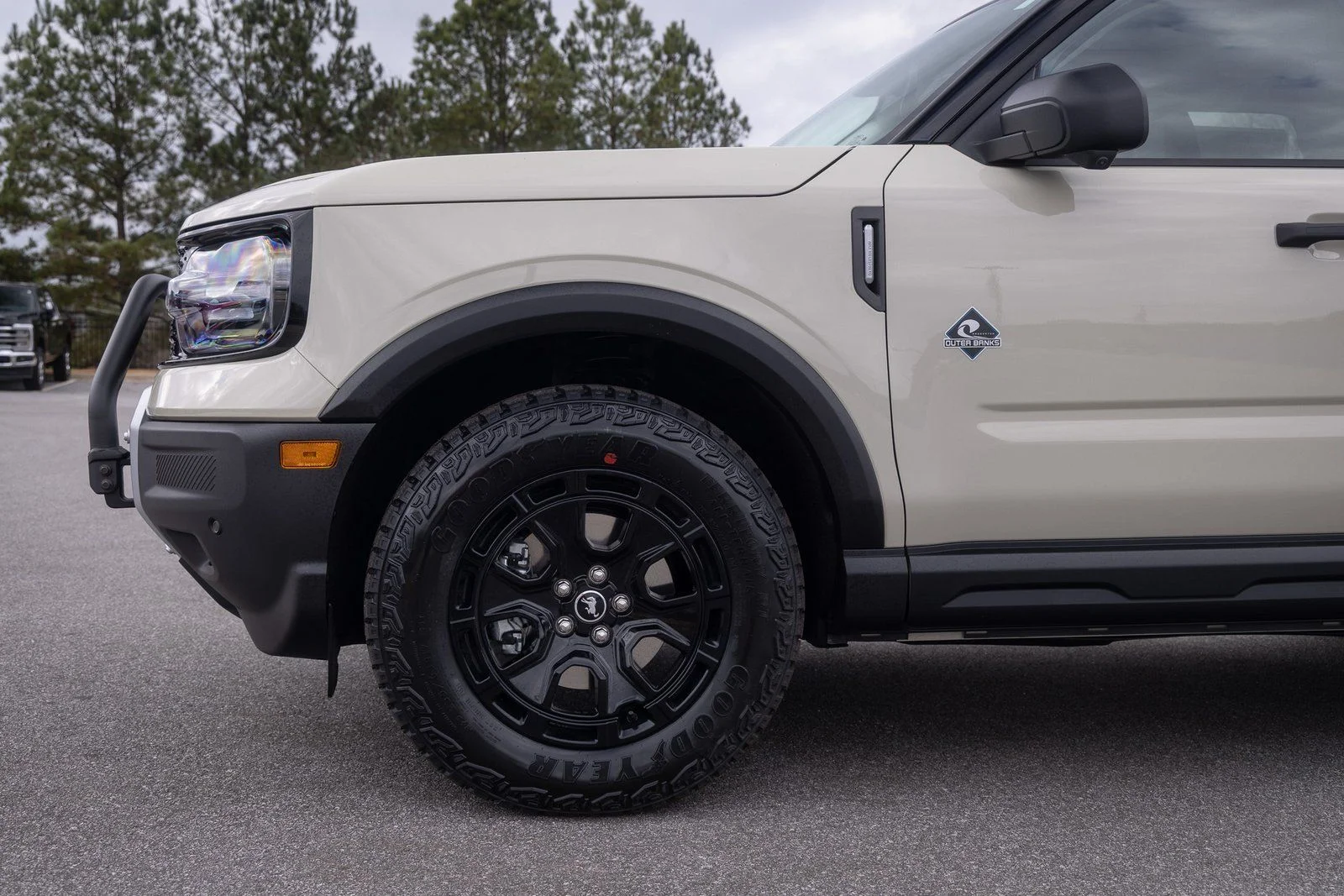 New 2025 Desert Sand Ford Outer Banks® image 4