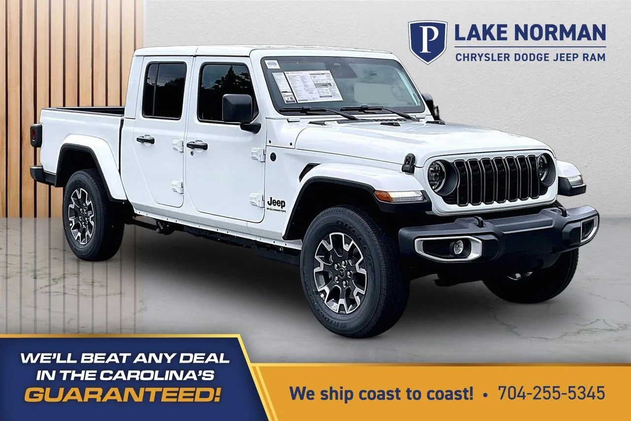 2026 Jeep Gladiator Sahara Auto's photo