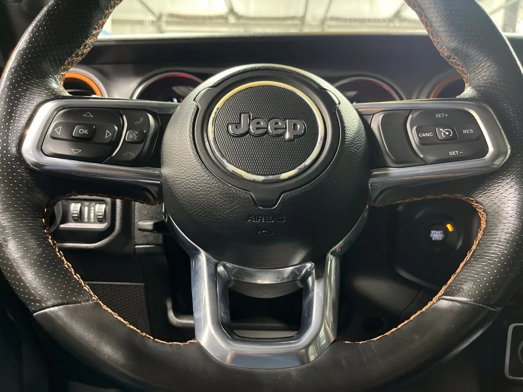 Used 2021 Crystal Metallic Jeep Mojave image 16