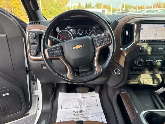 Used 2020 IRIDESCENT PEARL TRICOAT Chevrolet High Country image 16