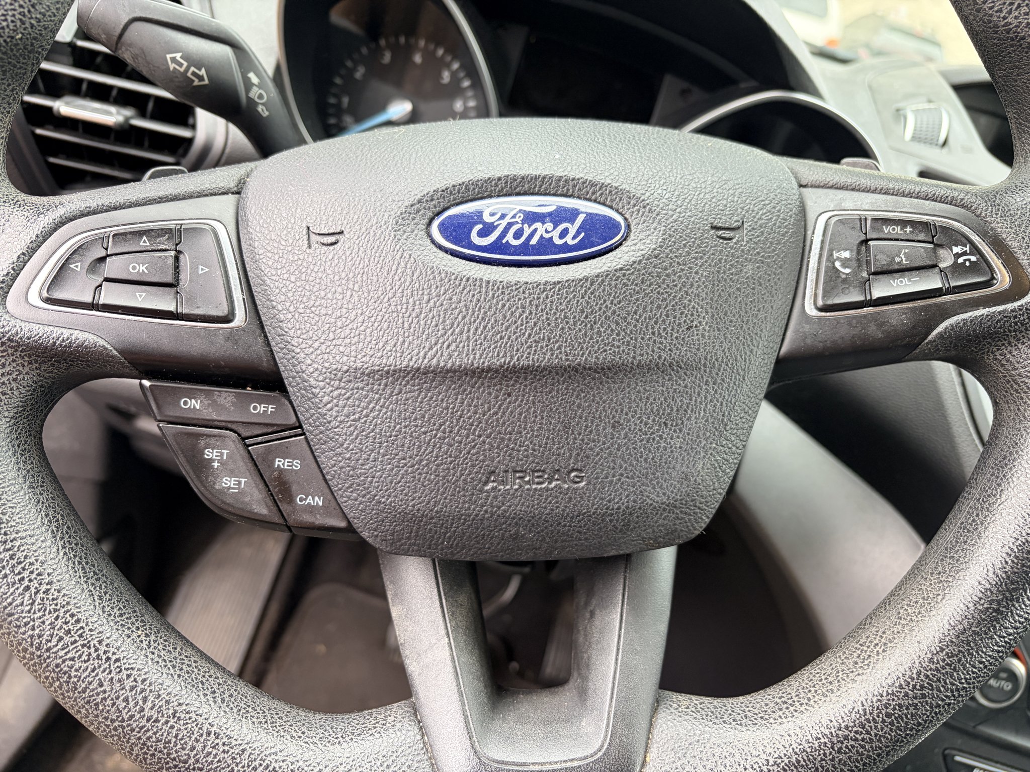 Used 2017 Ruby Red Metallic Tinted Clearcoat Ford SE image 12