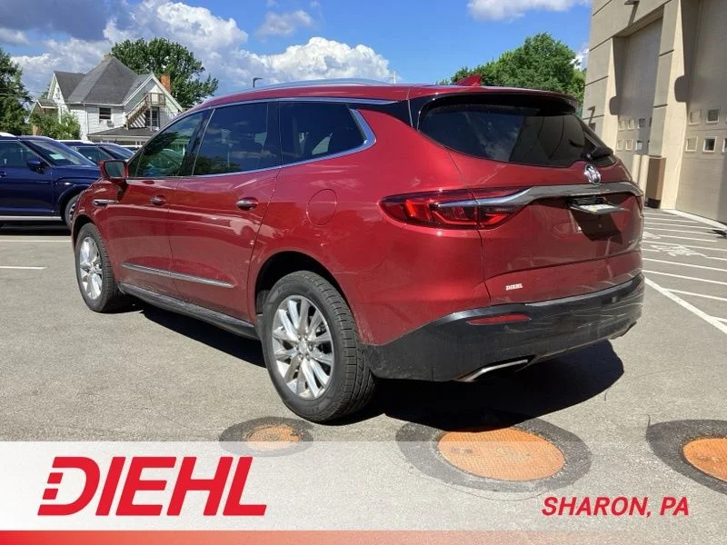 Used 2019 Red Buick Essence image 5