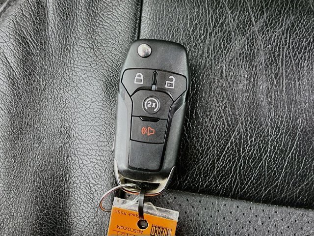 Used 2019 Red Ford XLT image 28