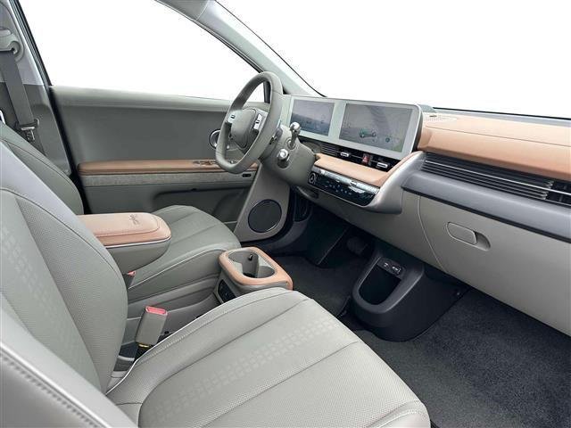 New 2024 Gravity Gold (Matte Gold) Hyundai Disney100 Platinum Edition image 15
