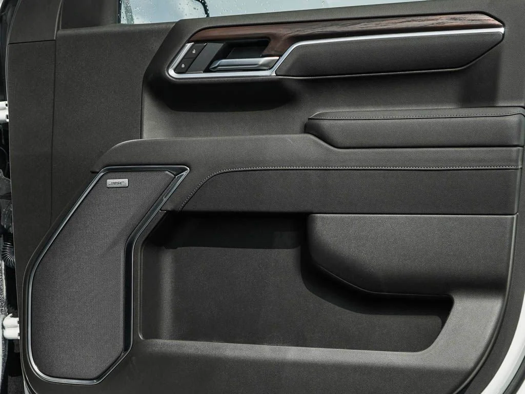 2026 GMC Sierra 1500 SLT - Photo 8