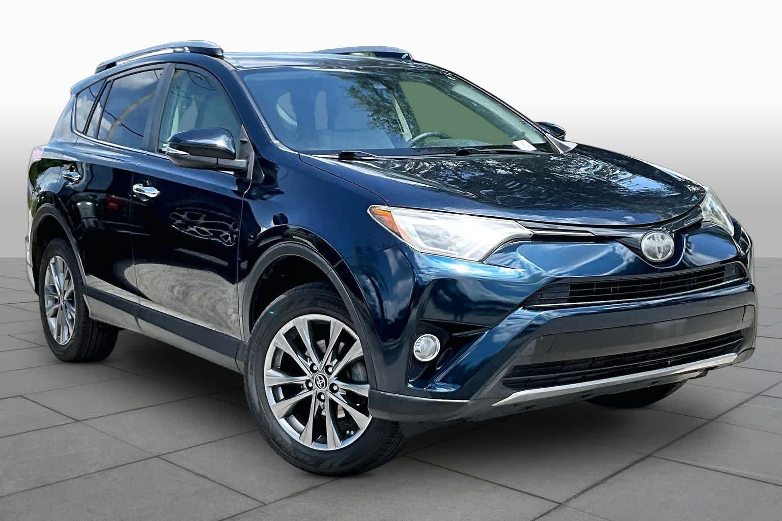 Used 2018 Galactic Aqua Mica Toyota Limited image 3