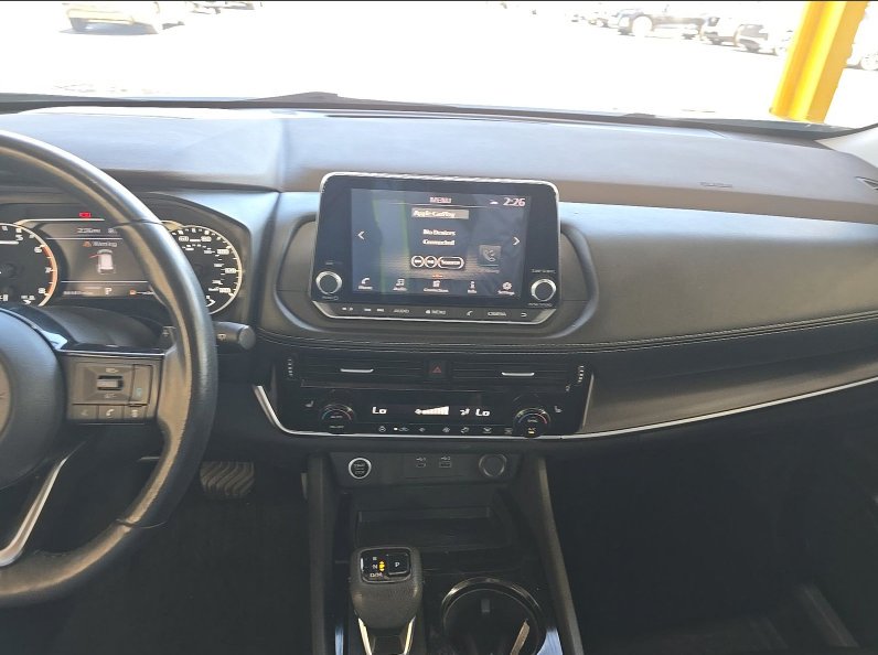 Used 2021 Gray Nissan SV FWD image 8