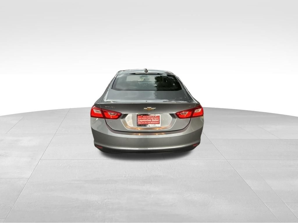 Used 2024 Gray Chevrolet LT image 4
