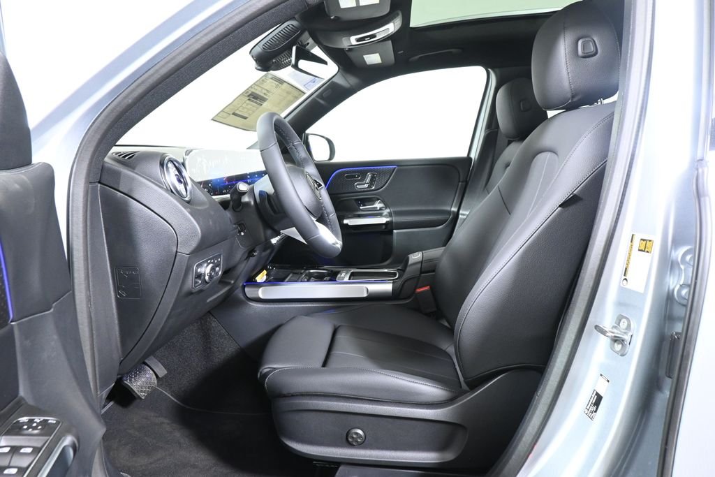 New 2026 Cirrus Silver Metallic Mercedes-Benz GLB 250 image 3