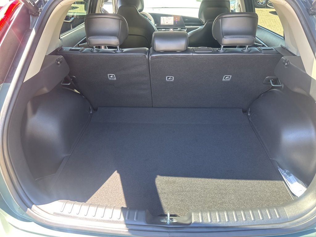 Used 2023 Green Kia SX Touring image 31