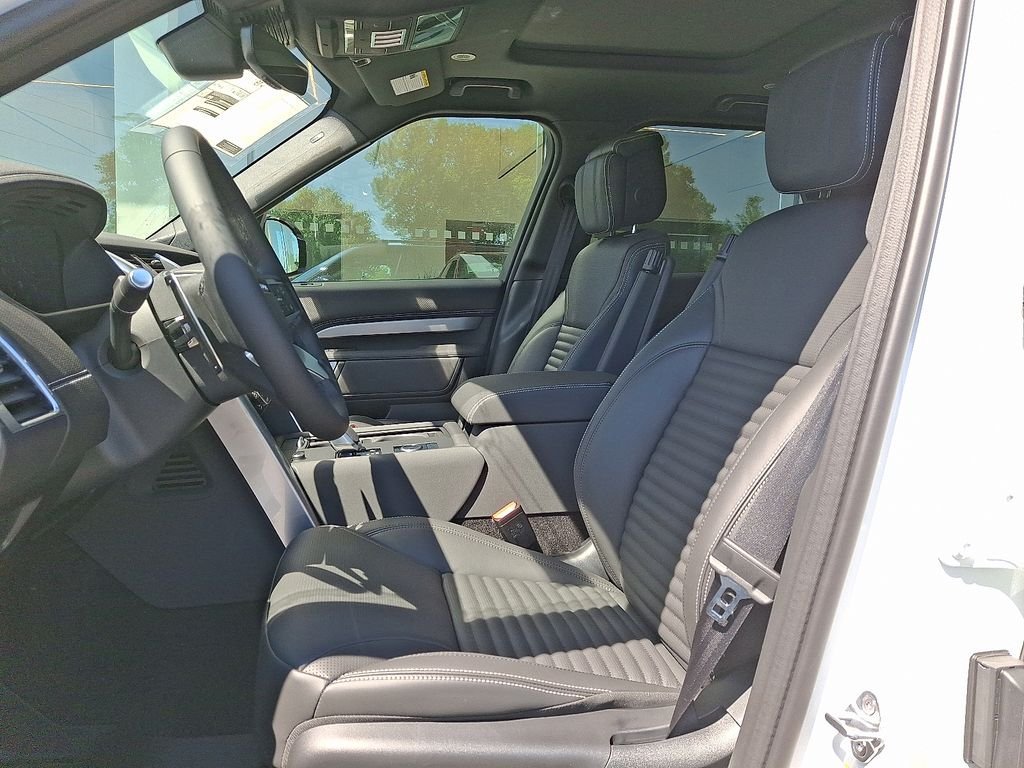 New 2026 Fuji White LAND ROVER Gemini Edition image 8