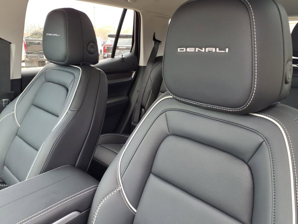 2026 GMC Terrain Denali - Photo 13