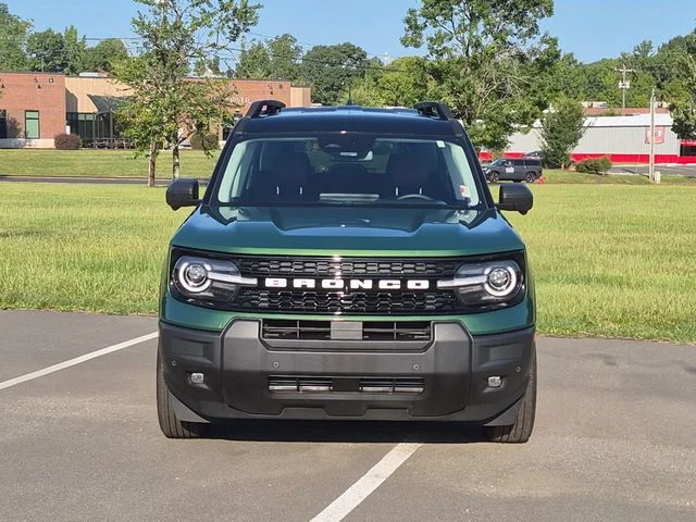 Used 2025 Green Ford Outer Banks image 16