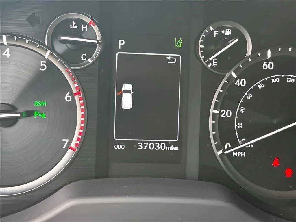 Used 2023 Black Onyx Lexus GX 460 Premium image 26
