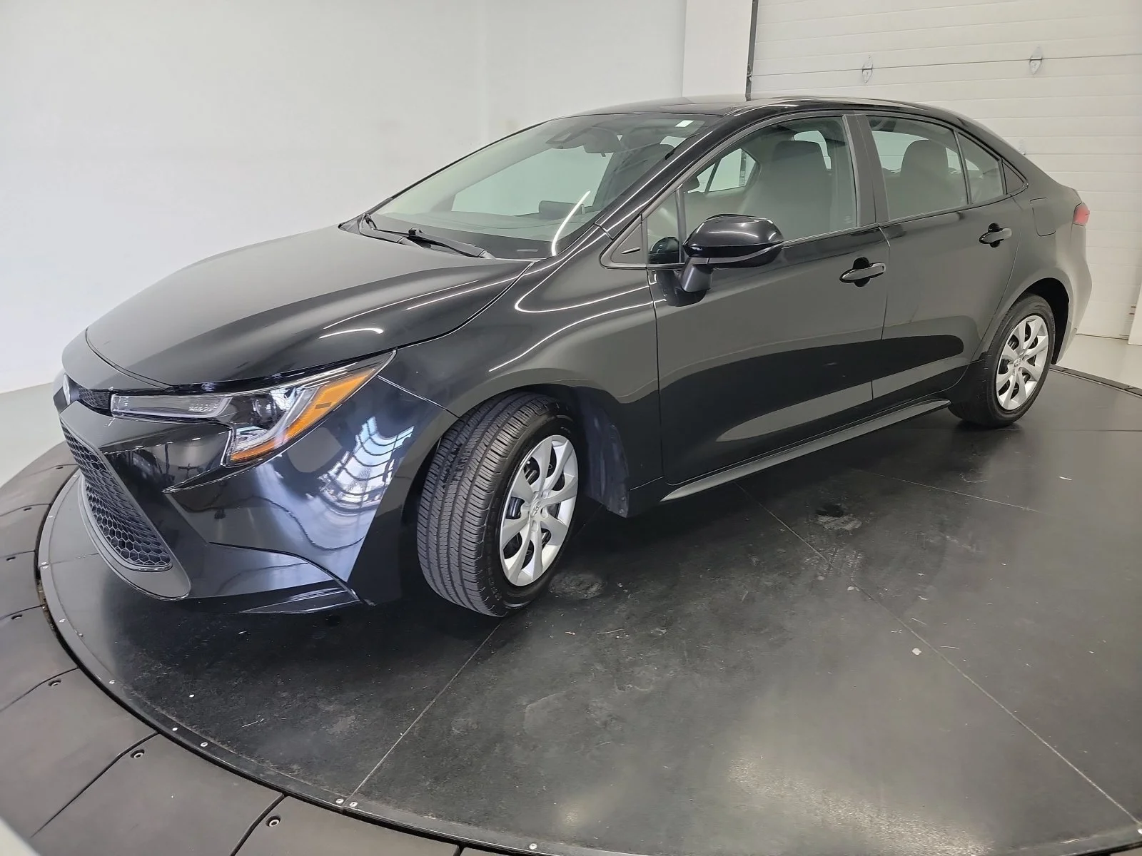 Used 2021 Black Sand Pearl Toyota LE image 3