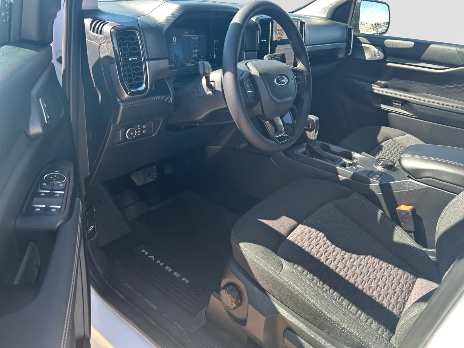 New 2026 Oxford White Ford XLT image 12