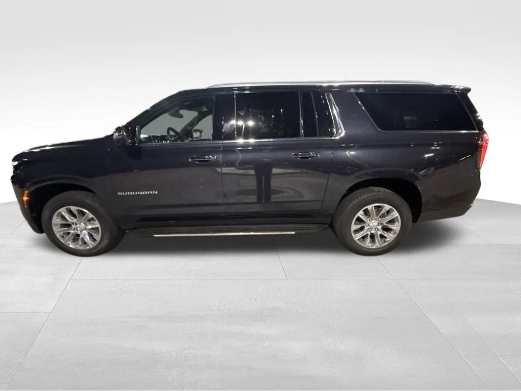 Used 2025 Gray Chevrolet Premier image 2
