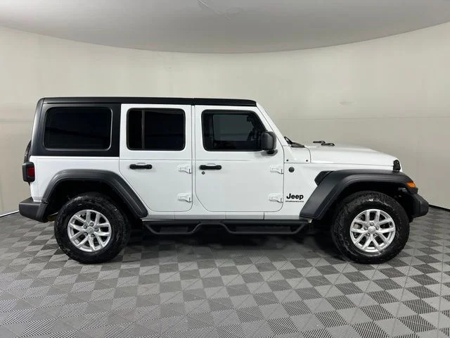 Used 2024 White Jeep Sport image 8