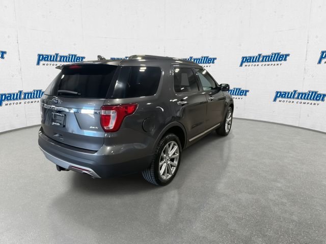 Used 2017 Gray Ford Limited image 11