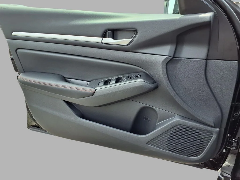 New 2026 Super Black Nissan SR Midnight Edition® image 18
