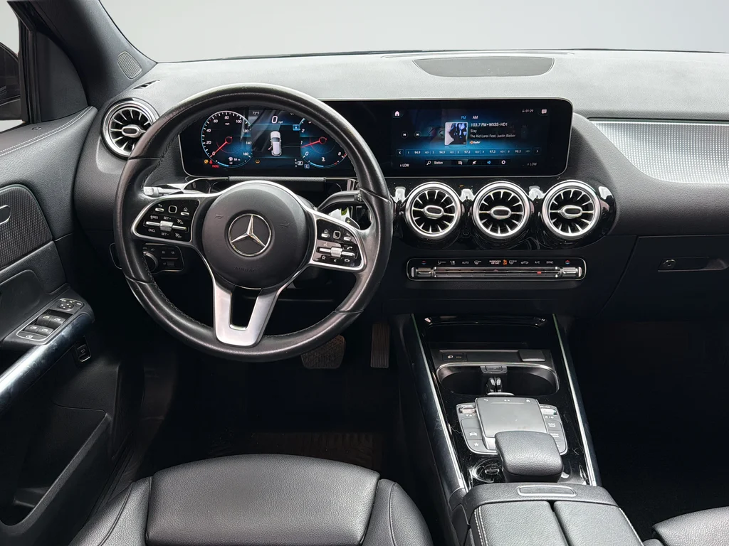 Used 2021 Black Mercedes-Benz GLA 250 image 11